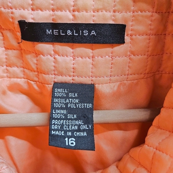 Mel & Lisa Silk Quilted Peach High Collar Jacket Size 16 Metal Twist Buttons - Picture 10 of 10
